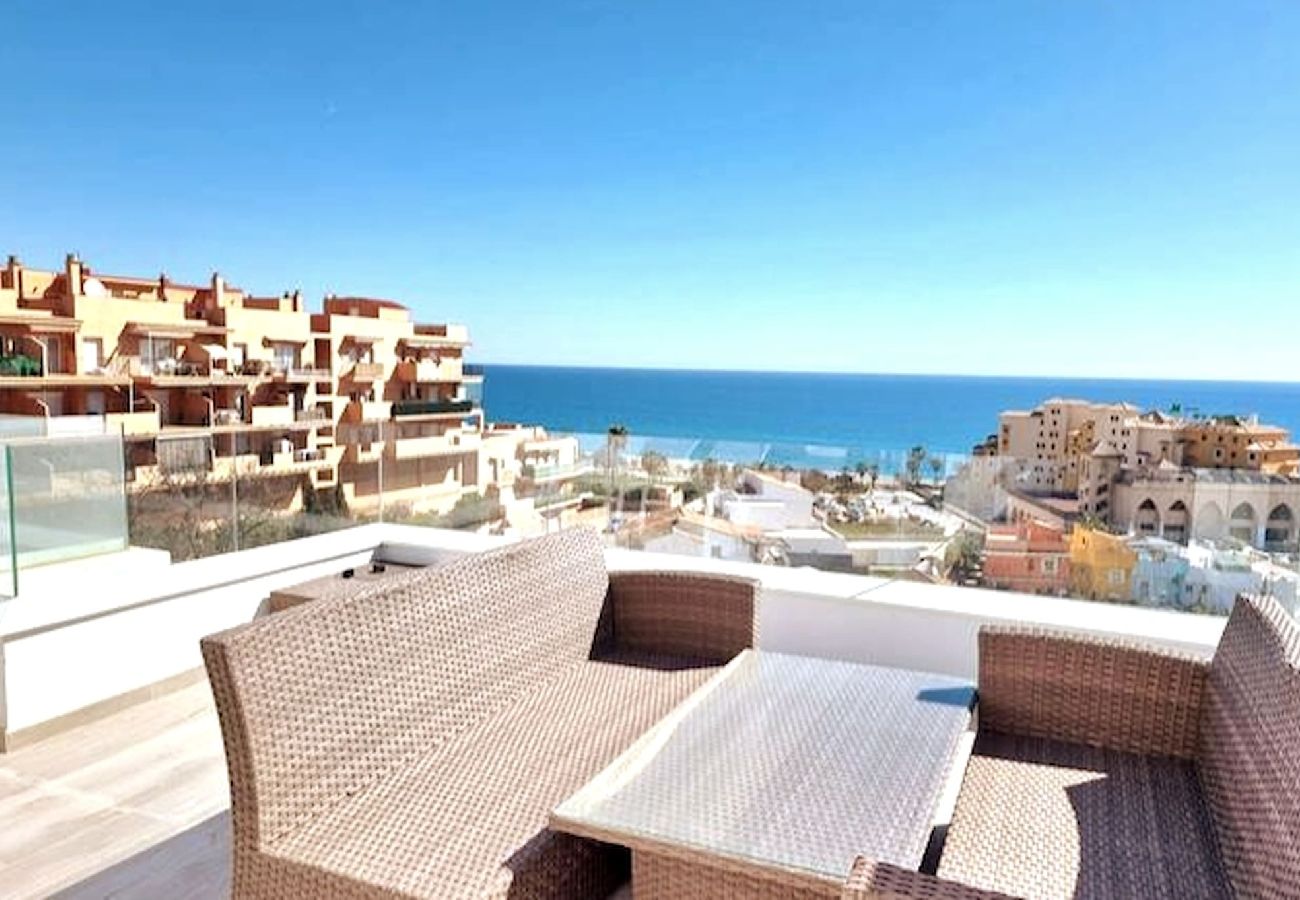 Terraced House in Fuengirola - Modern terraced house close to beach and town. 