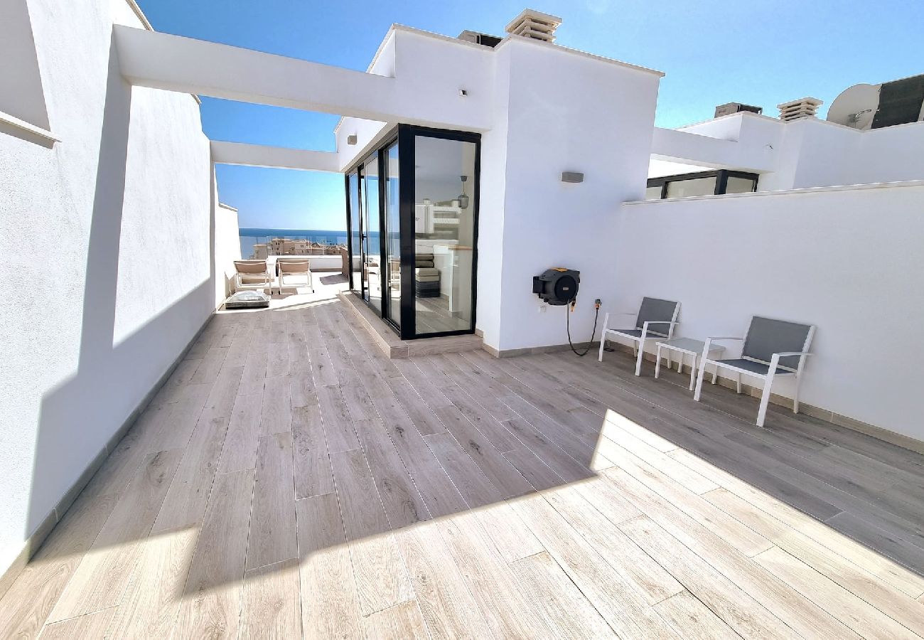 Terraced House in Fuengirola - Modern terraced house close to beach and town. 