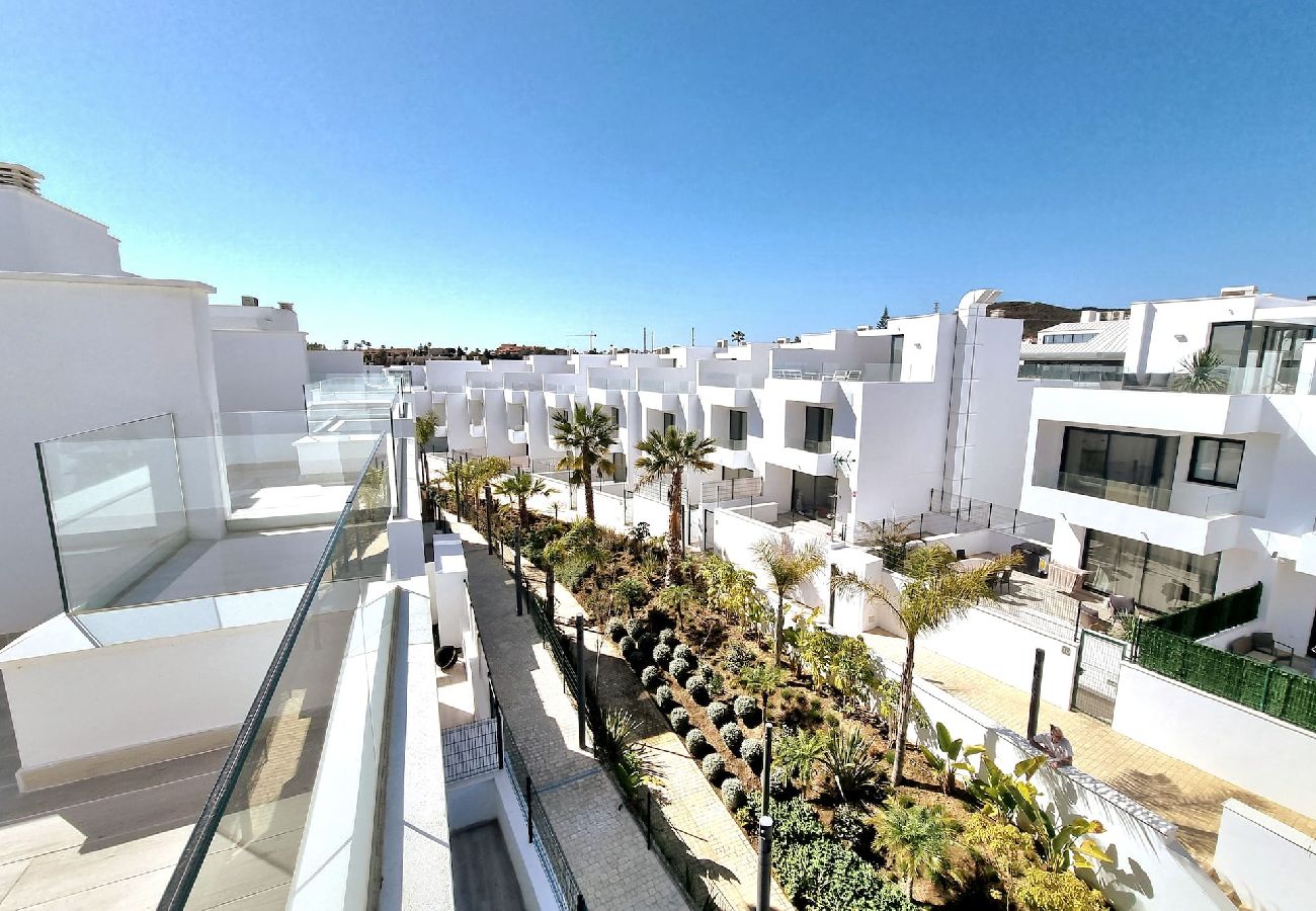 Terraced House in Fuengirola - Modern terraced house close to beach and town. 