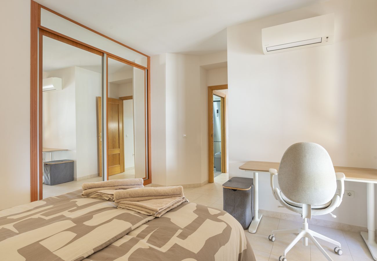 Apartment in Fuengirola - Cozy 3BR Apartment in Higuerón 2 Pools & Terraces